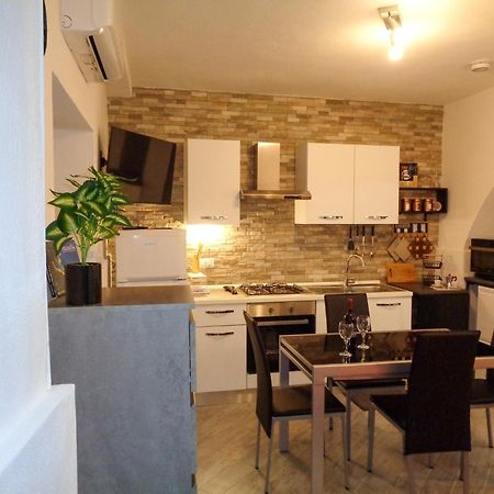 Apartament 'Al Vico Dante' Loceri Zewnętrze zdjęcie